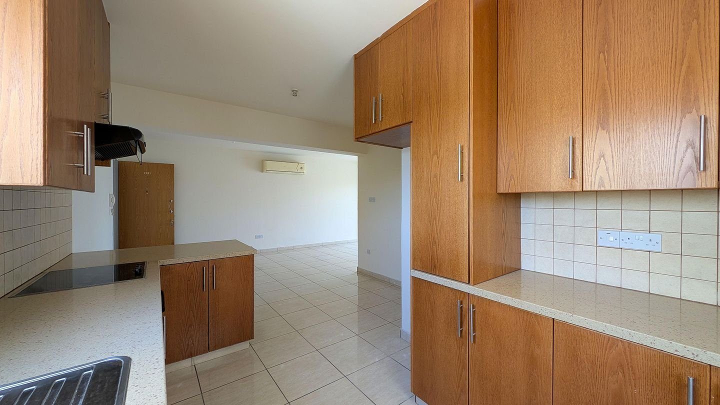 Two bedroom apartment in Agios Dometios, Nicosia photo 9