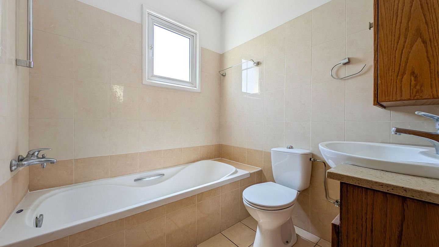 Two bedroom apartment in Agios Dometios, Nicosia photo 14