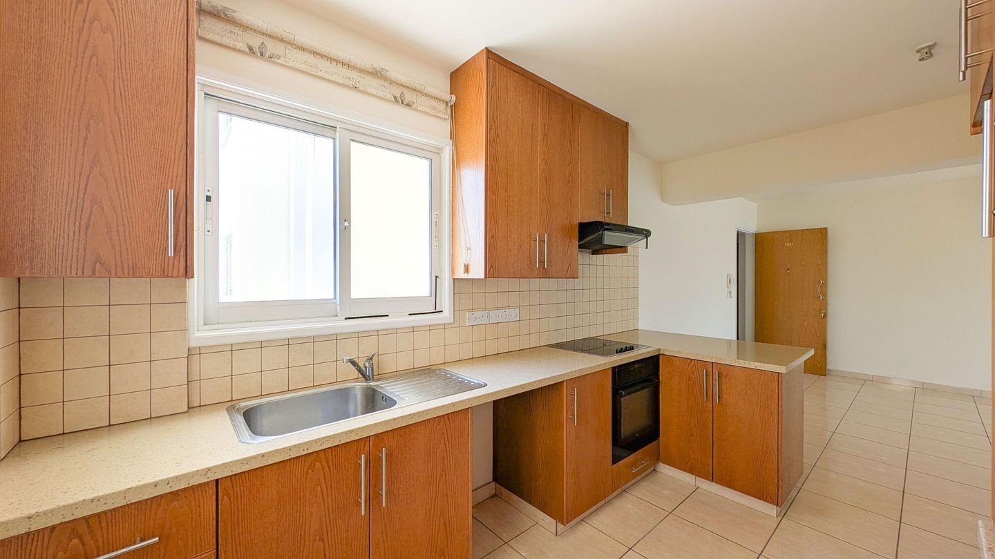 Two bedroom apartment in Agios Dometios, Nicosia photo 8