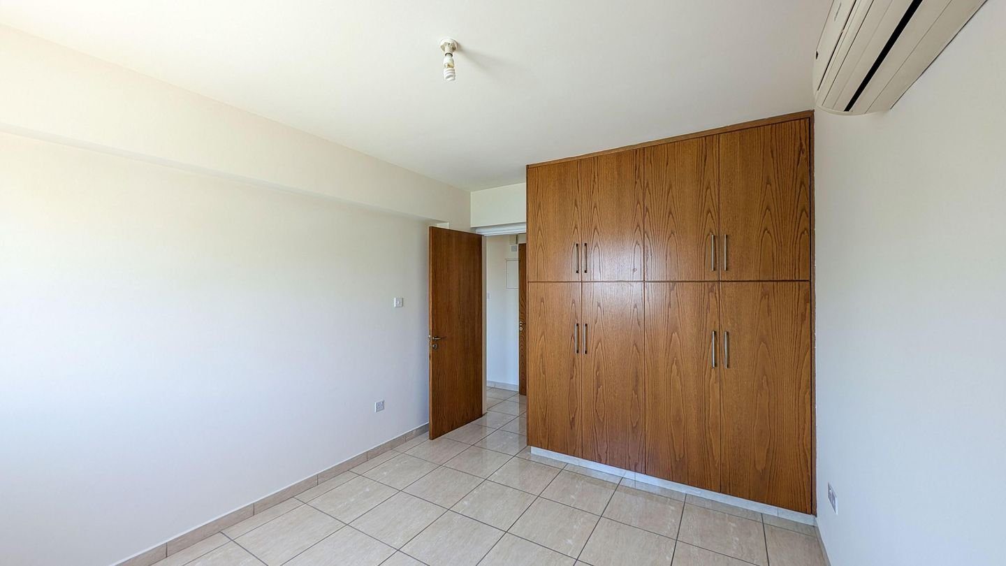 Two bedroom apartment in Agios Dometios, Nicosia photo 12