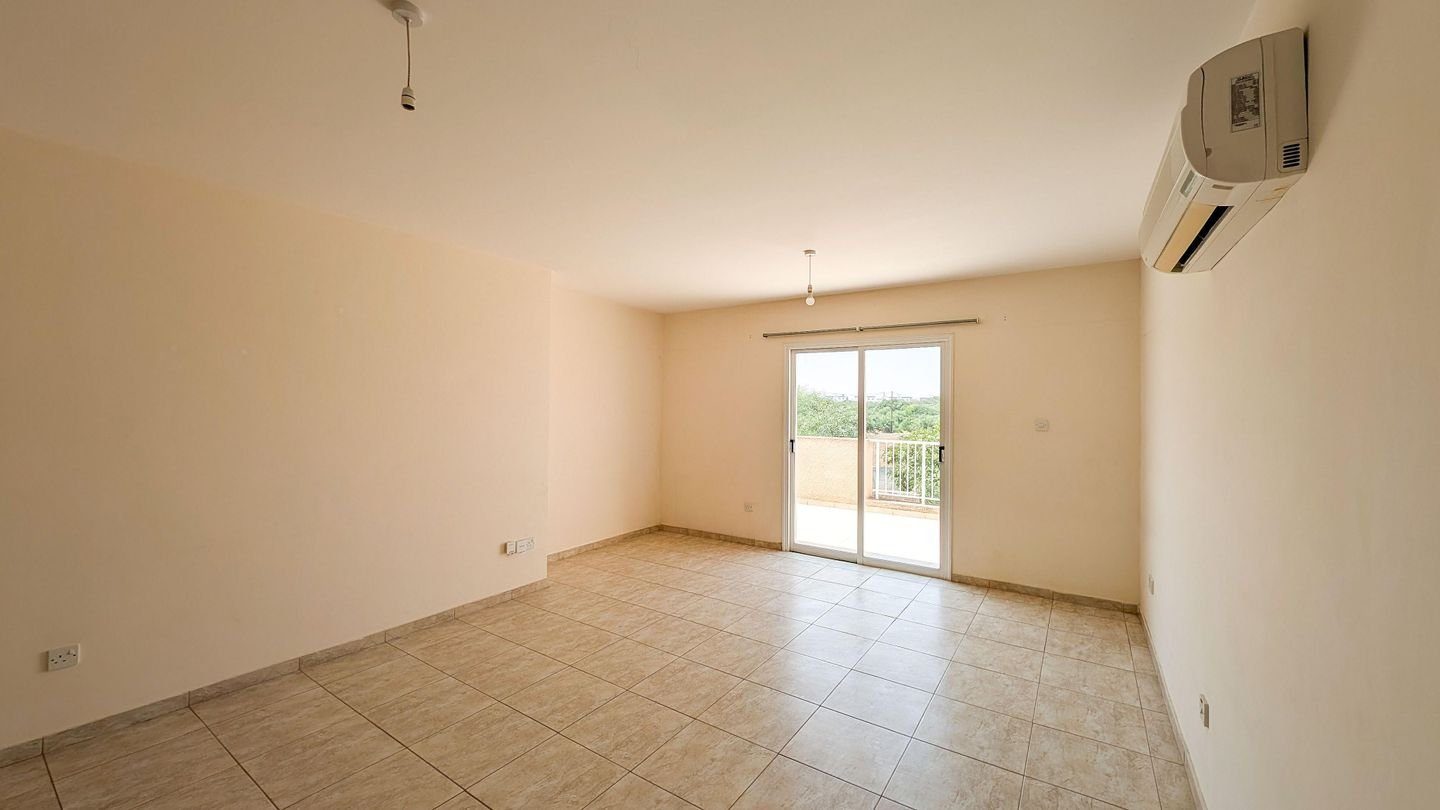 3 BR Apartment in Paralimni, Famagusta photo 12