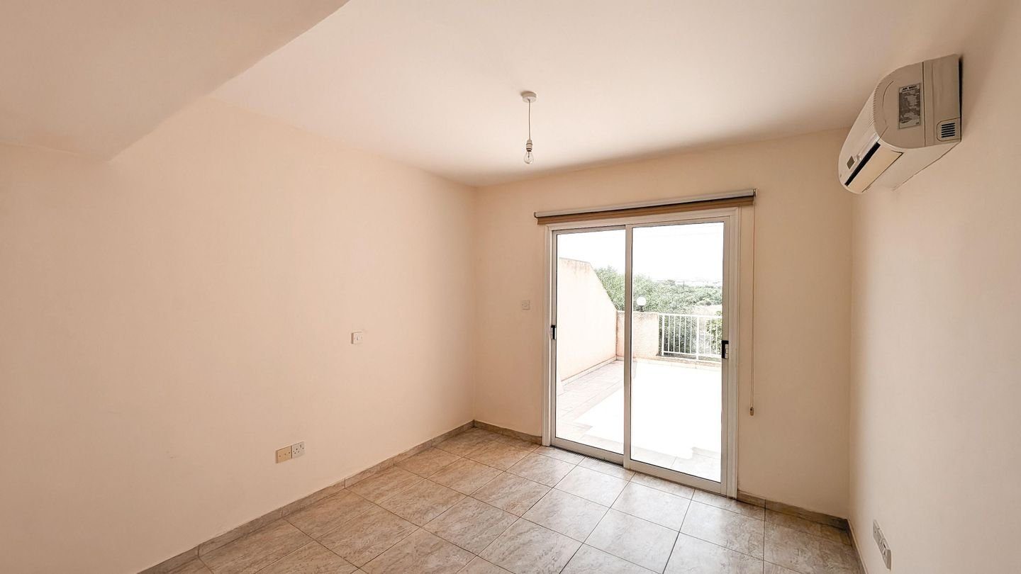 3 BR Apartment in Paralimni, Famagusta photo 10