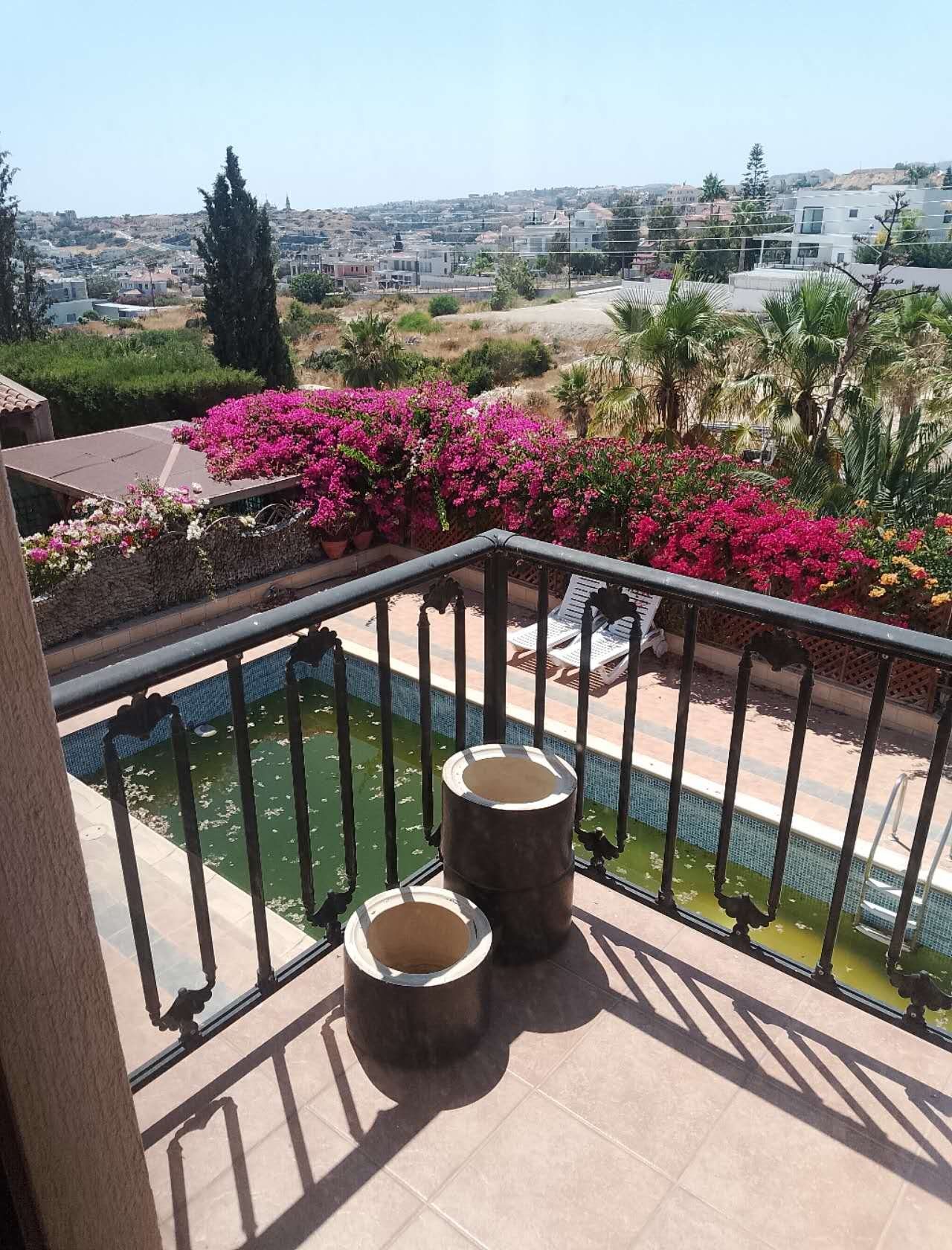 4 BR Villa in Mouttagiaka, Limassol photo 15