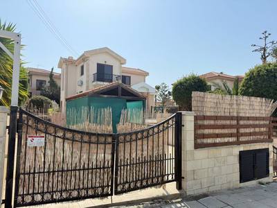 4 BR Villa in Mouttagiaka, Limassol thumbnail 18