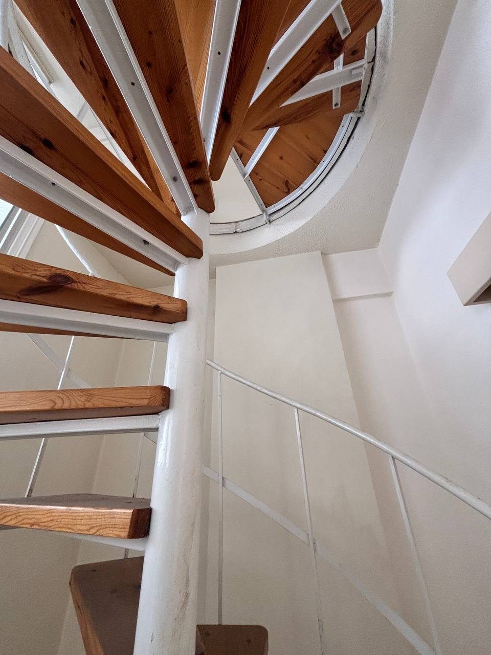 Office with a Mezzanine in Neapolis, Limassol — photo 3