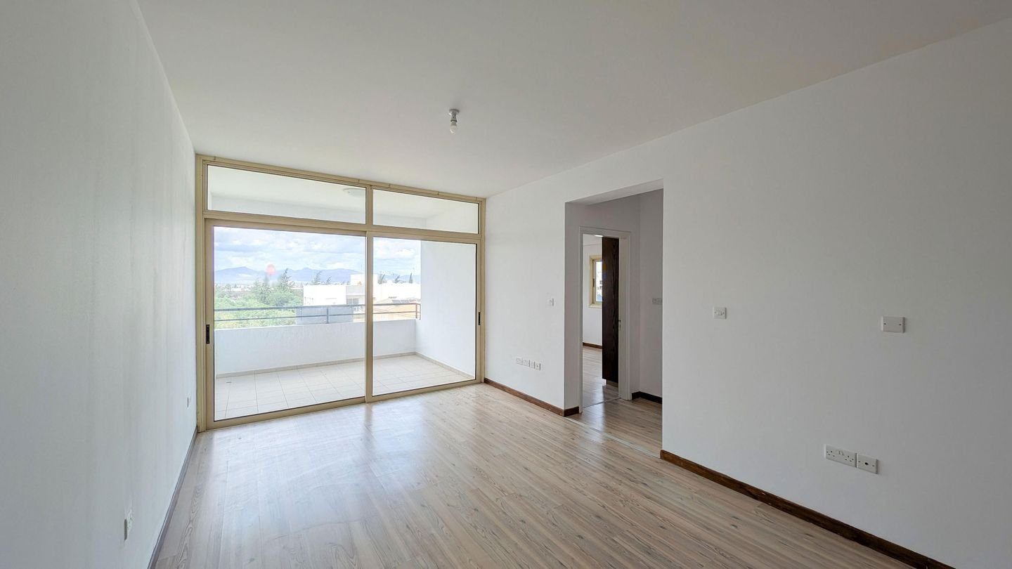 Two-Bedroom Apartment in Lakatamia, Nicosia photo 9