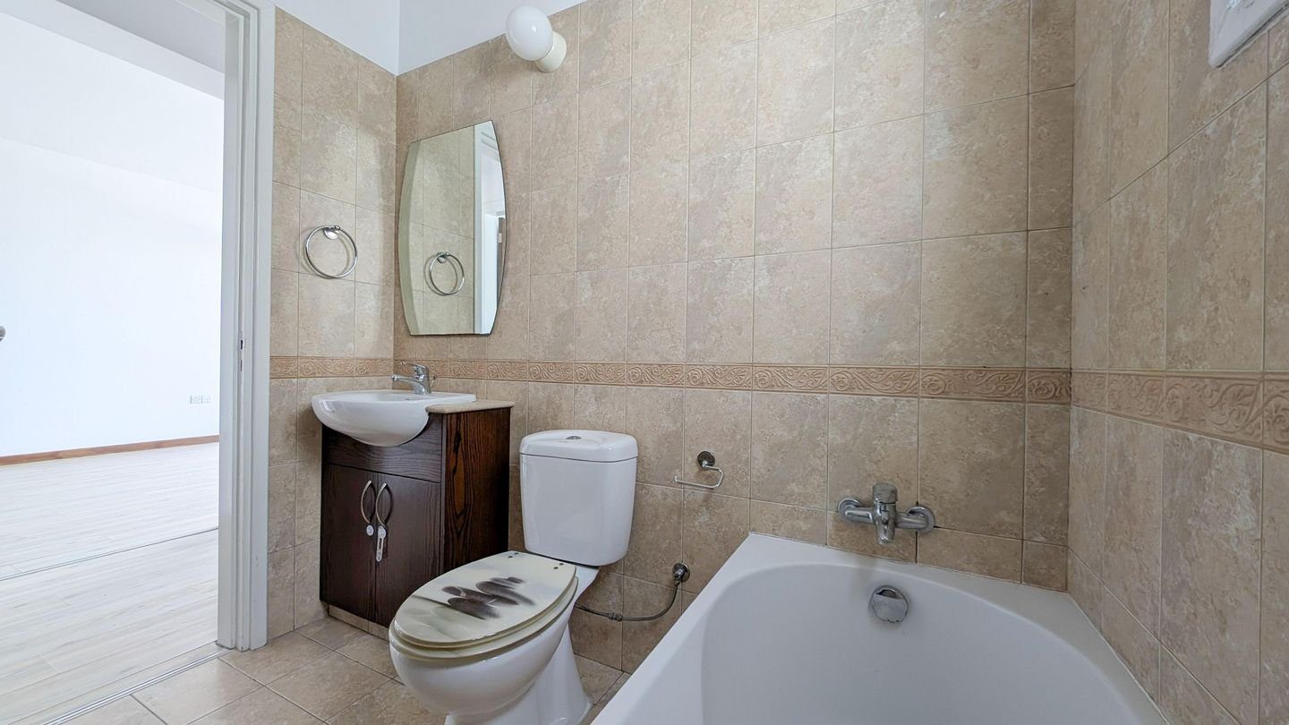 Two-Bedroom Apartment in Lakatamia, Nicosia photo 27