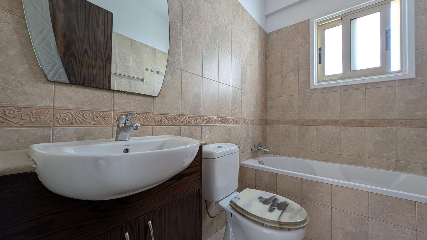 Two-Bedroom Apartment in Lakatamia, Nicosia photo 28