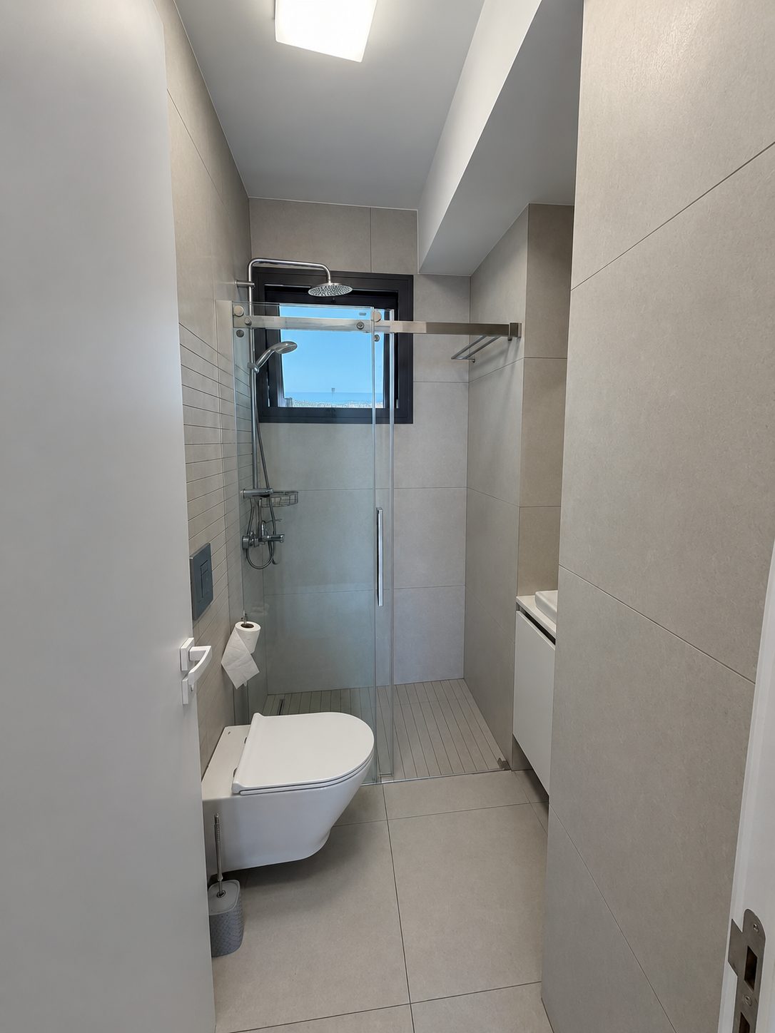 2 BR Apartment in Agia Fyla, Limassol photo 5