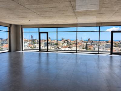 Wolnostojący budynek biurowy 680 m² z widokiem na morze w Petrou Kai Pavlou, Limassol, miniatura 1