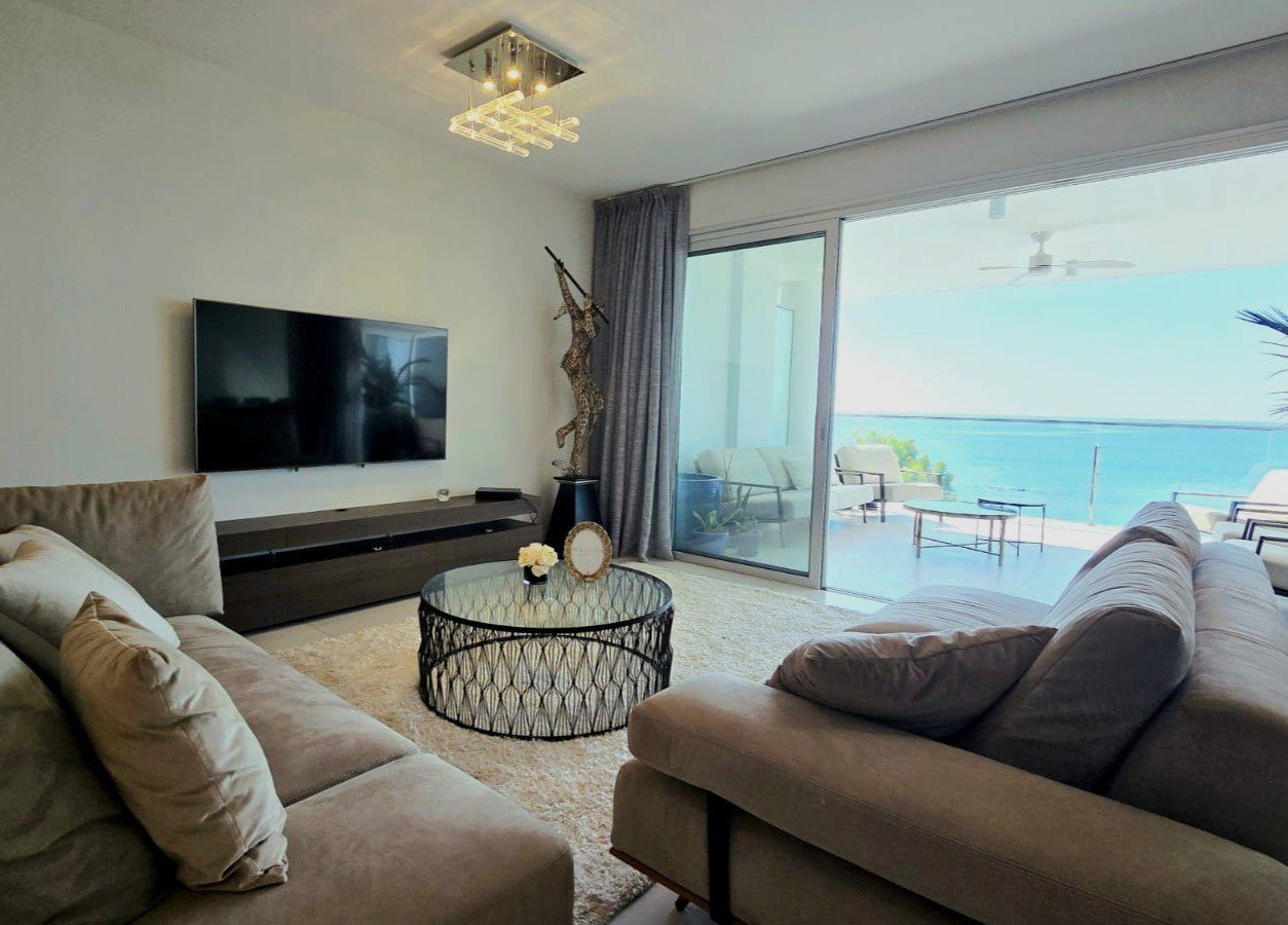 4 BR Luxury Apartment in Agios Tychonas, Limassol photo 4