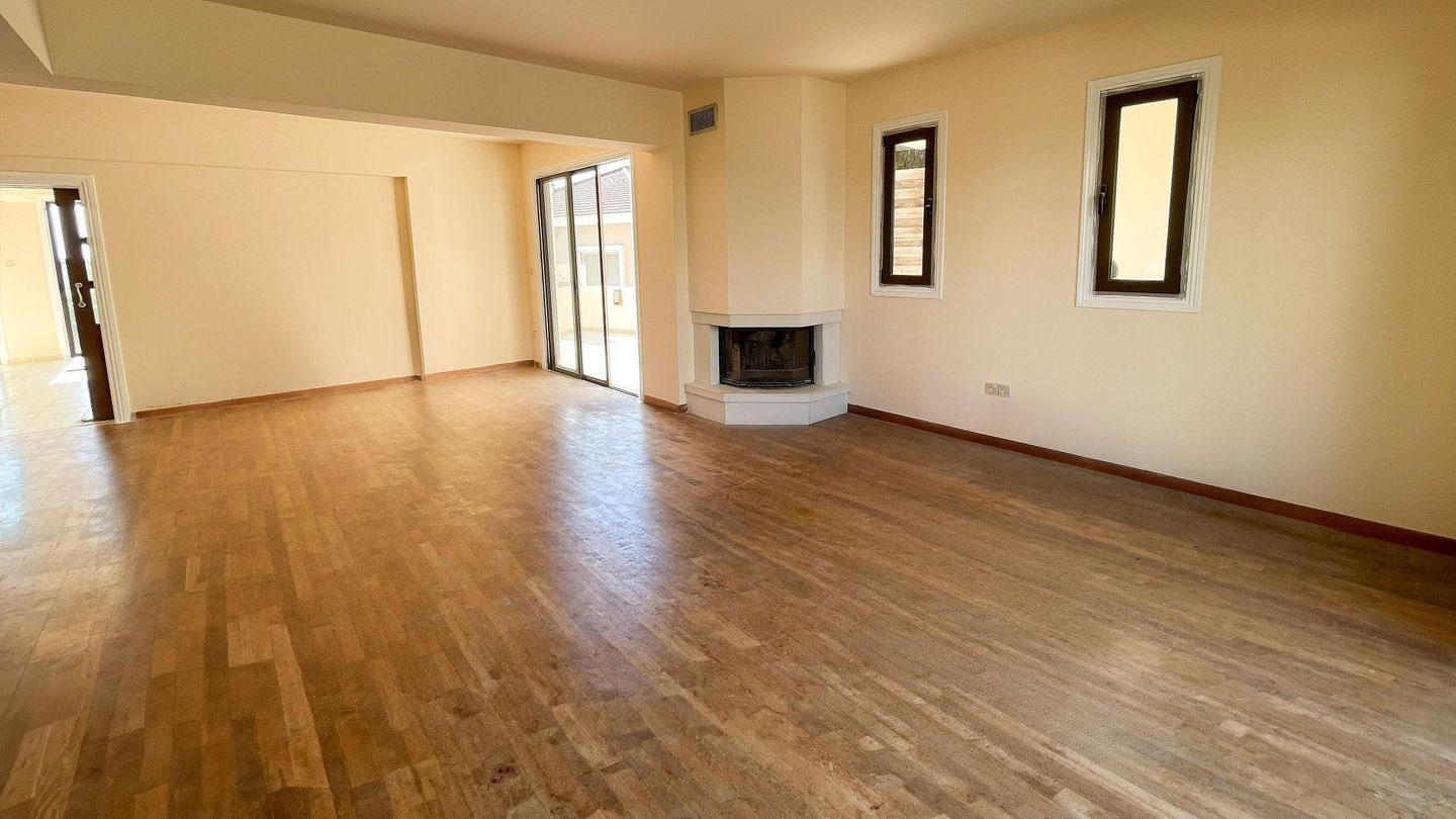 Three-Bedroom House with attic in Lakatameia, Nicosia photo 4