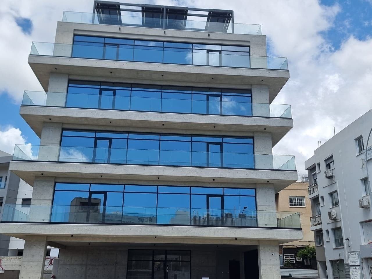 Entire 1st Floor Office in Petrou Kai Pavlou, Limassol photo 17