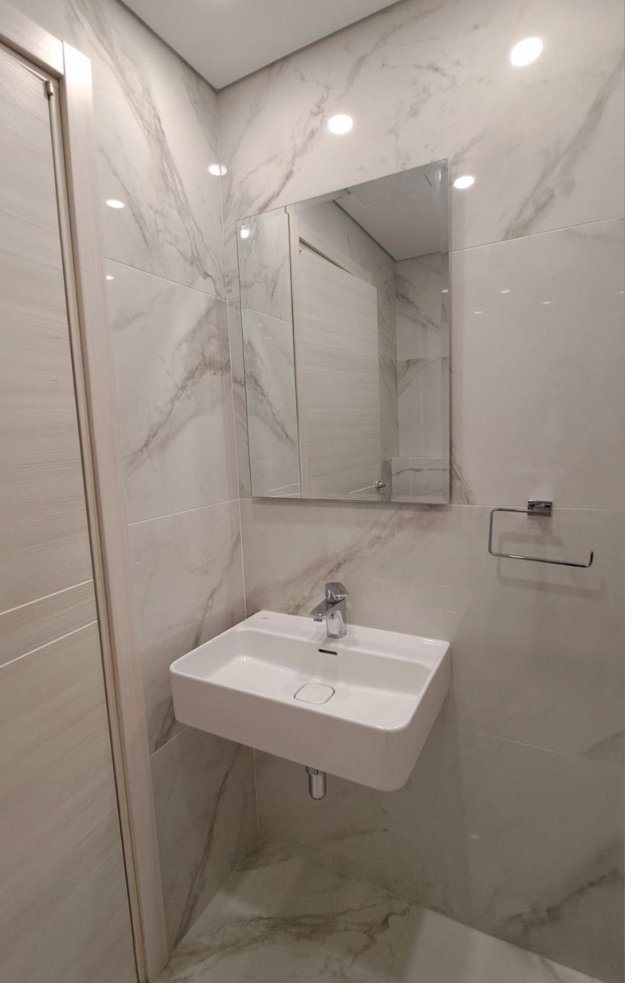 2 BR Penthouse in Germasogeia, Limassol photo 9