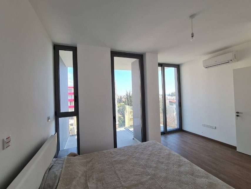 3 BR Penthouse in Neapolis, Limassol photo 12