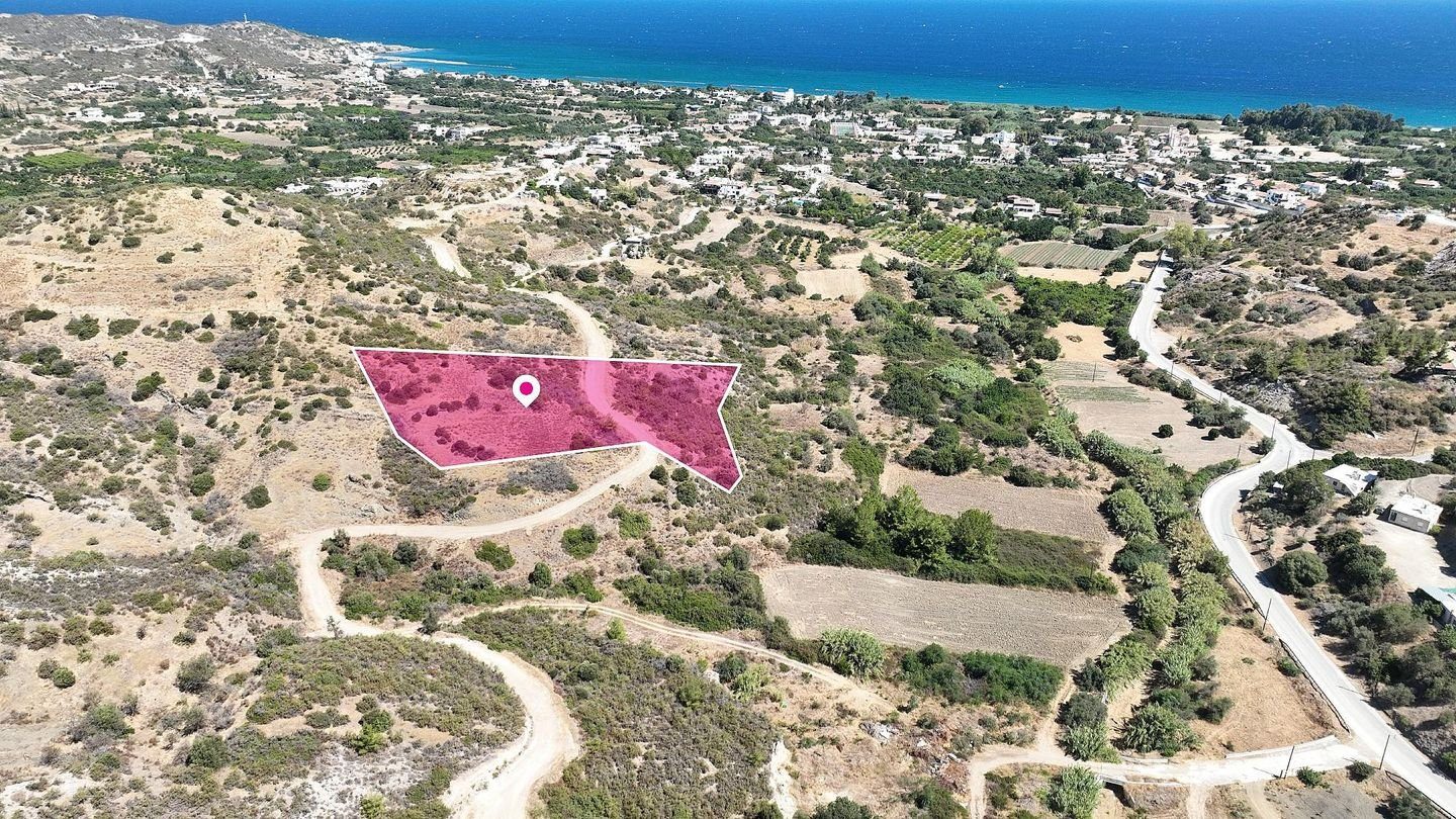 Residential Field in Kato Pyrgos, Nicosia photo 4