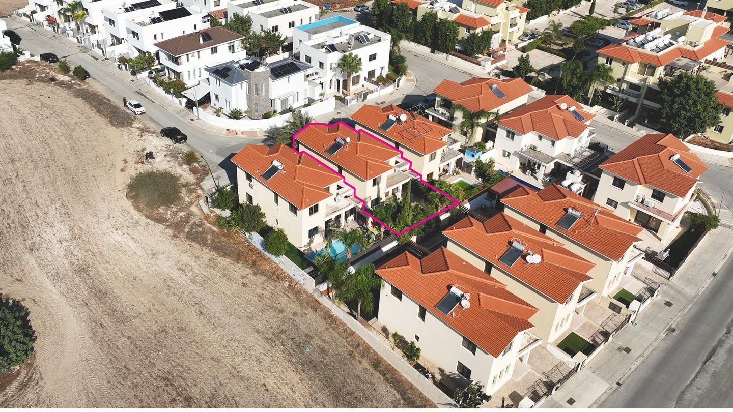 Two-Storey Detached House with Swimming Pool in Oroklini, Larnaca photo 4
