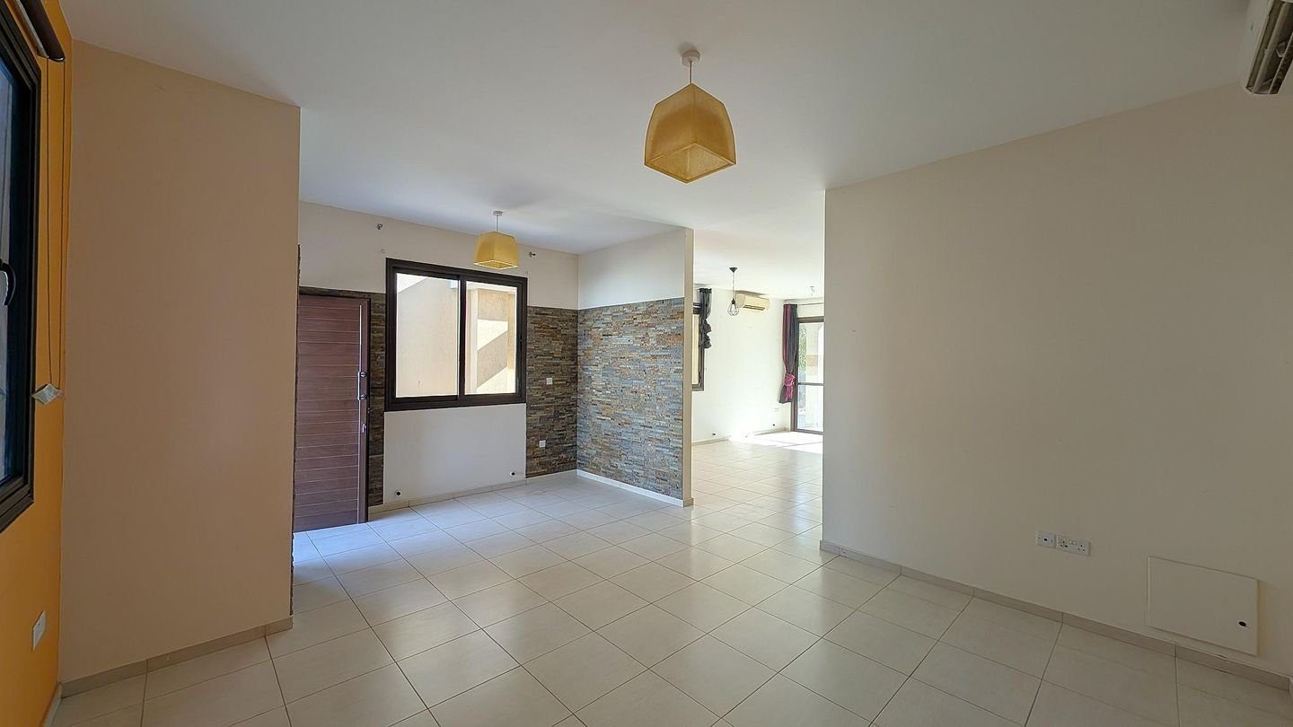 Two-Storey Detached House with Swimming Pool in Oroklini, Larnaca photo 8