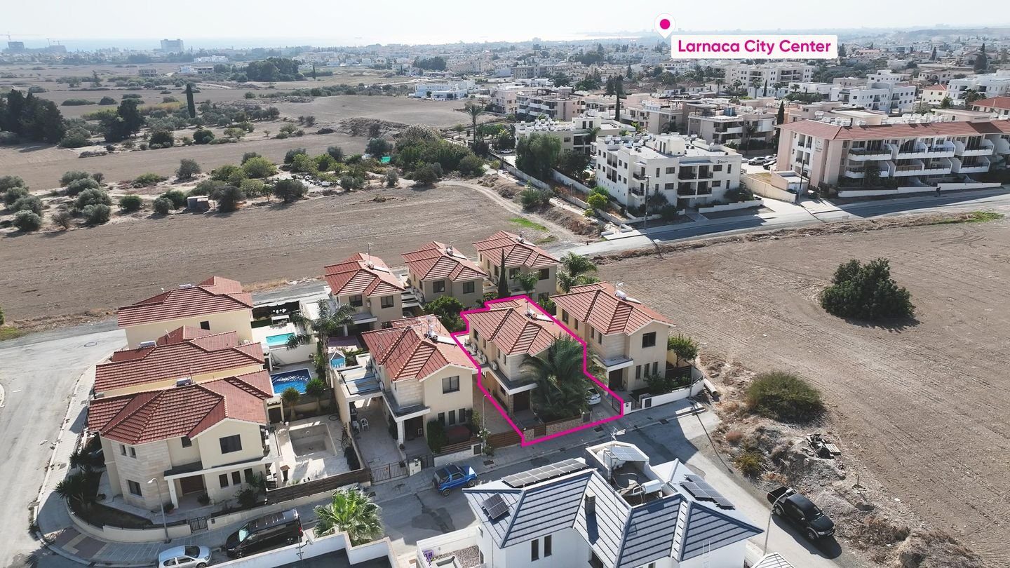 Two-Storey Detached House with Swimming Pool in Oroklini, Larnaca photo 1