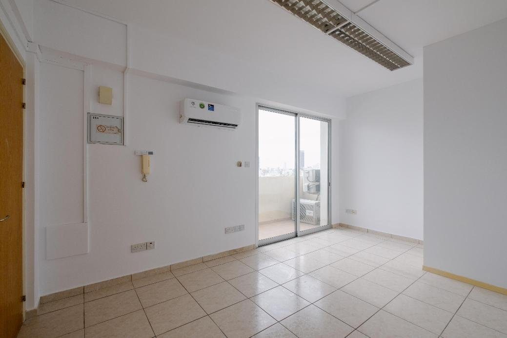 Offices in Agios Antonios, Nicosia photo 19