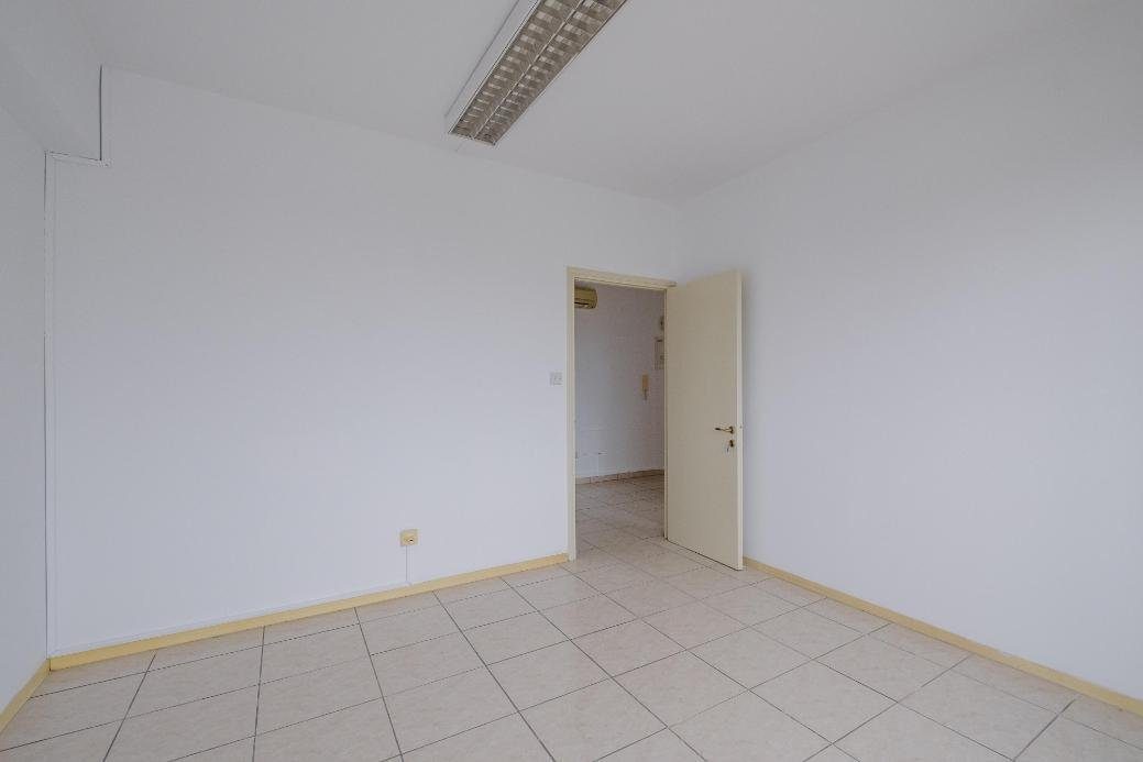 Offices in Agios Antonios, Nicosia photo 6