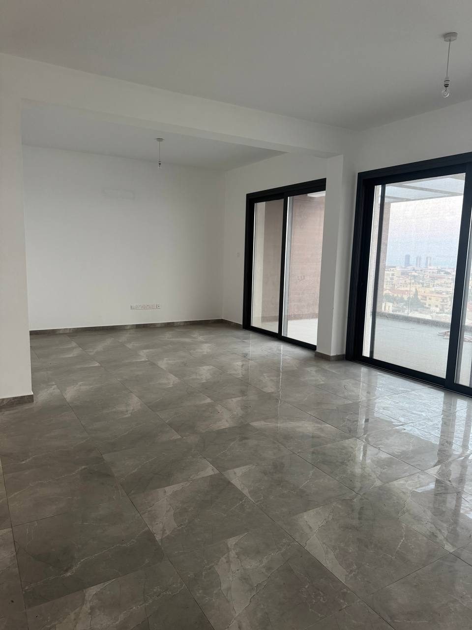 3 BR Penthouse in Agios Athanasios, Limassol photo 4