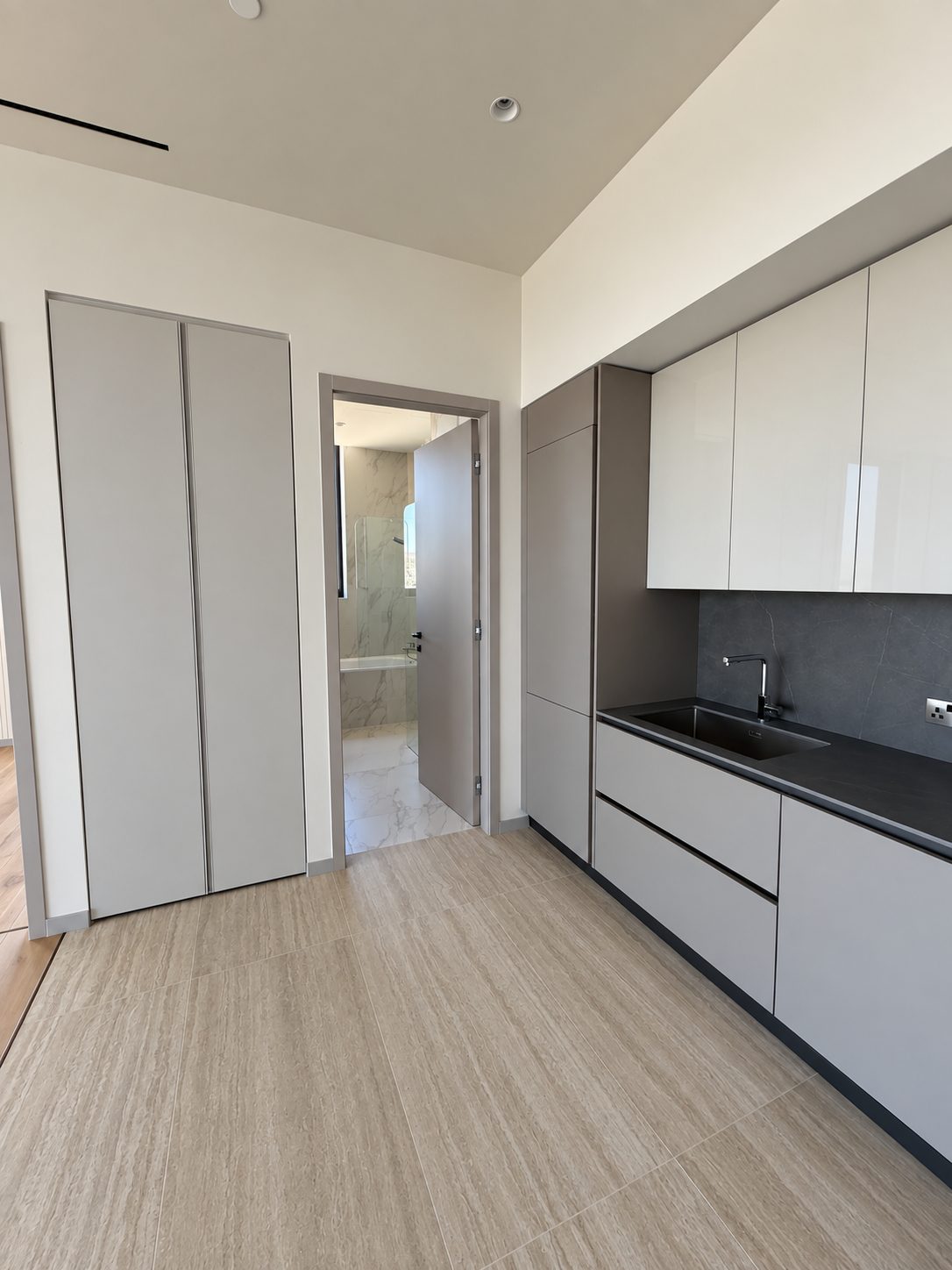 1 BR Apartment in Potamos Germasogeias, Limassol photo 4