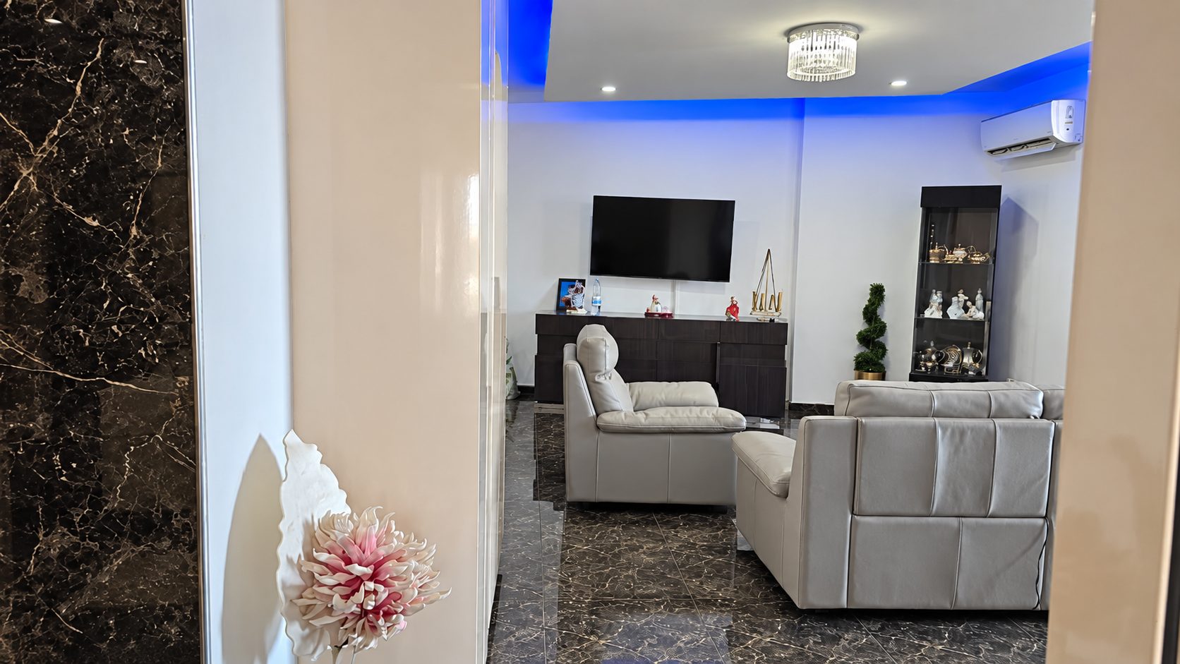 3 BR Apartment in Potamos Germasogeias, Limassol photo 6