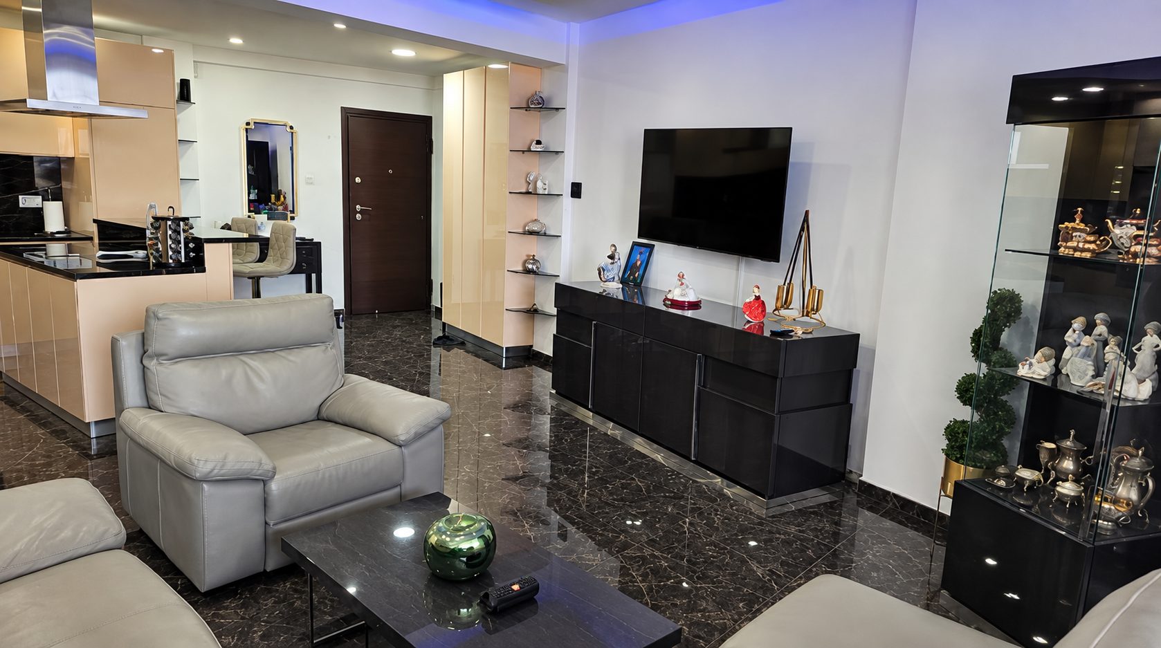 3 BR Apartment in Potamos Germasogeias, Limassol photo 3