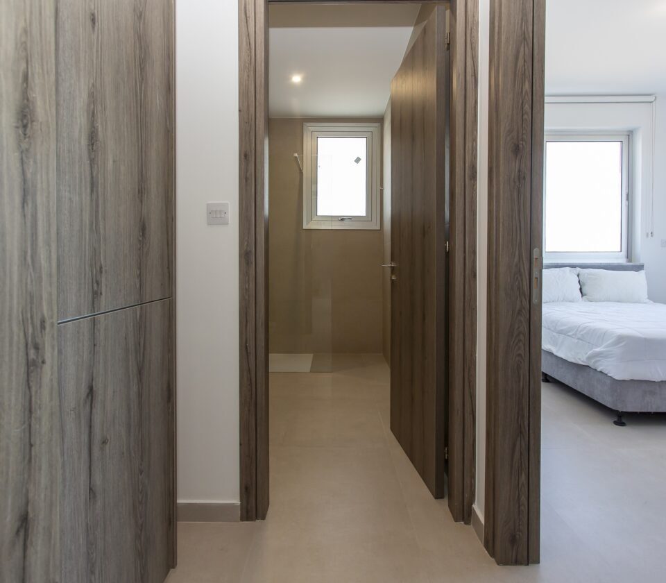 1 BR Apartment in Kato Polemidia, Limassol photo 14