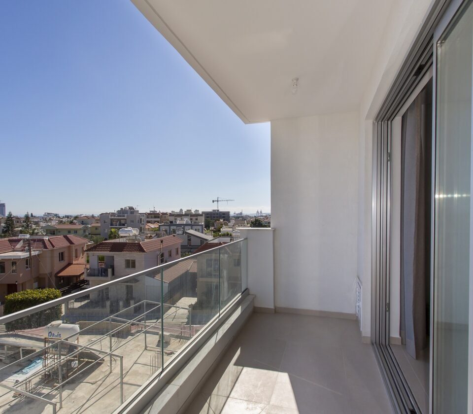 1 BR Apartment in Kato Polemidia, Limassol photo 17