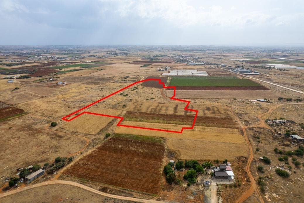 Shared agricultural field in Liopetri, Famagusta photo 3
