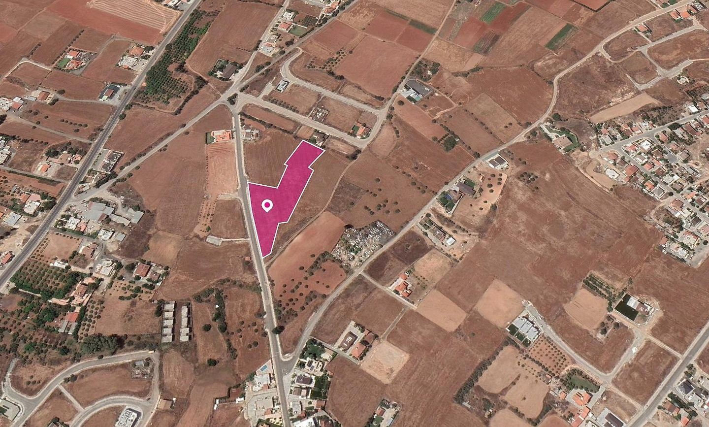 Share of a residential field in Kokkinotrimithia, Nicosia photo 5