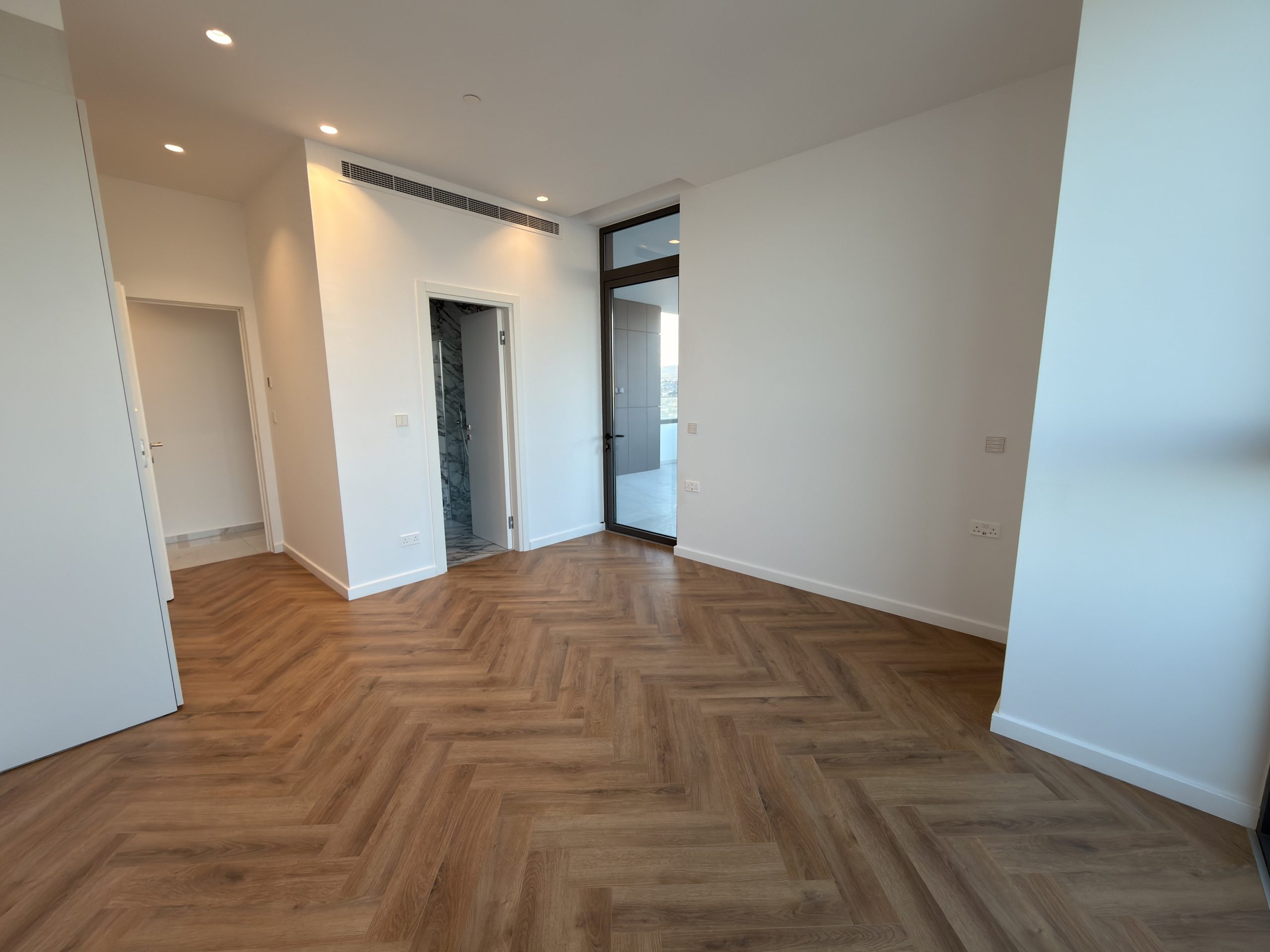 2 BR Apartment in Agios Tychonas, Limassol photo 8