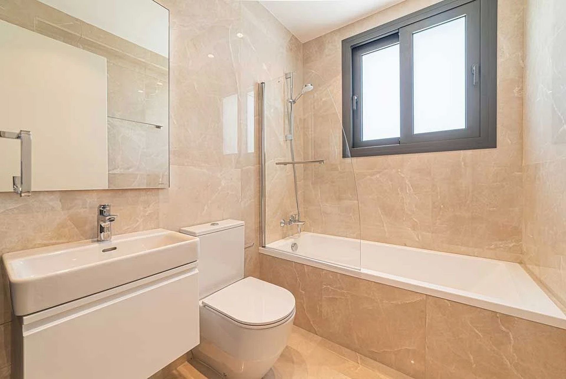 2 BR Apartment in Agios Tychonas, Limassol photo 13