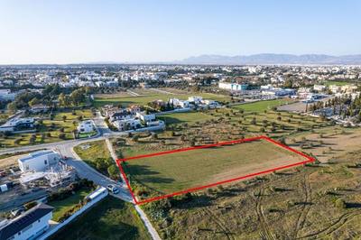 Shared residential field in Chryseleousa, Strovolos thumbnail 1