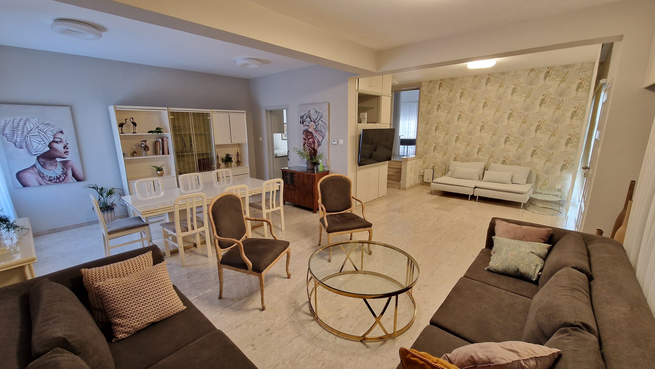 Renovated 3 BR house in the centre of Limassol