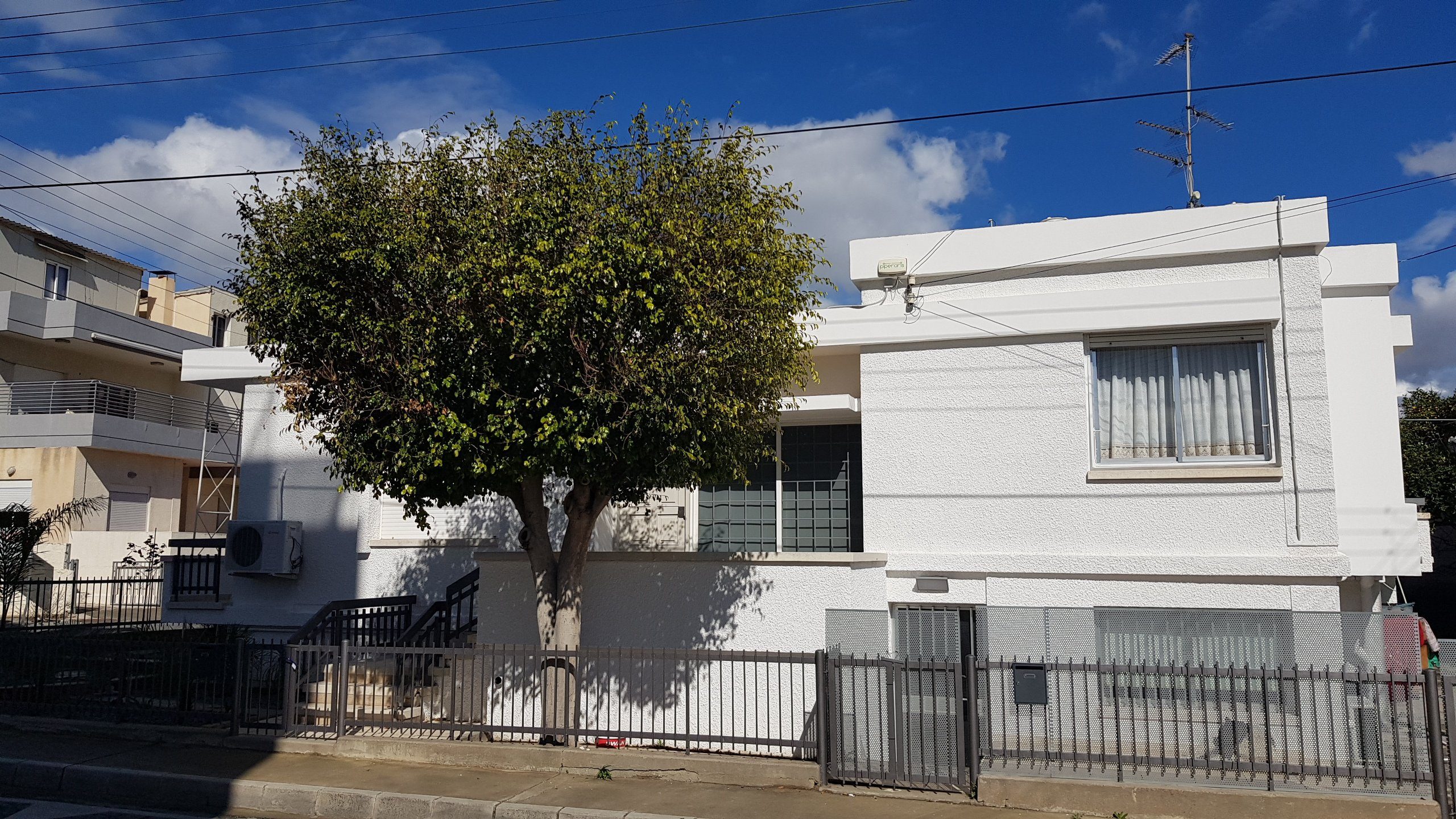 Renovated 3 BR house in the centre of Limassol — photo 2