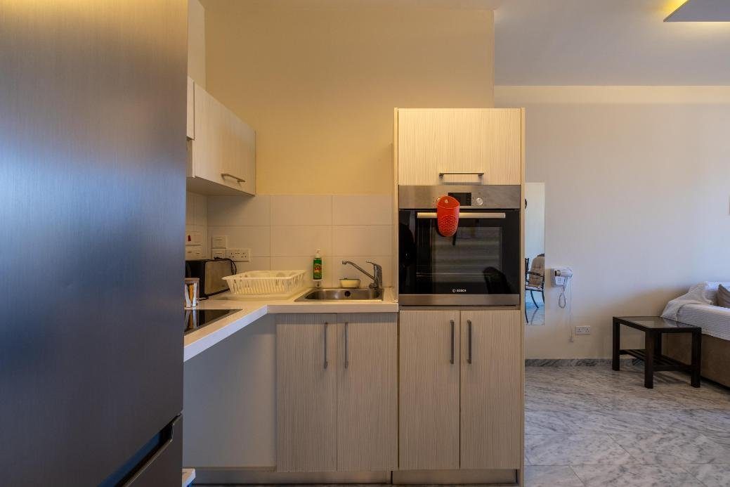 1-bedroom apartment with jacuzzi in Latchi, Paphos photo 9