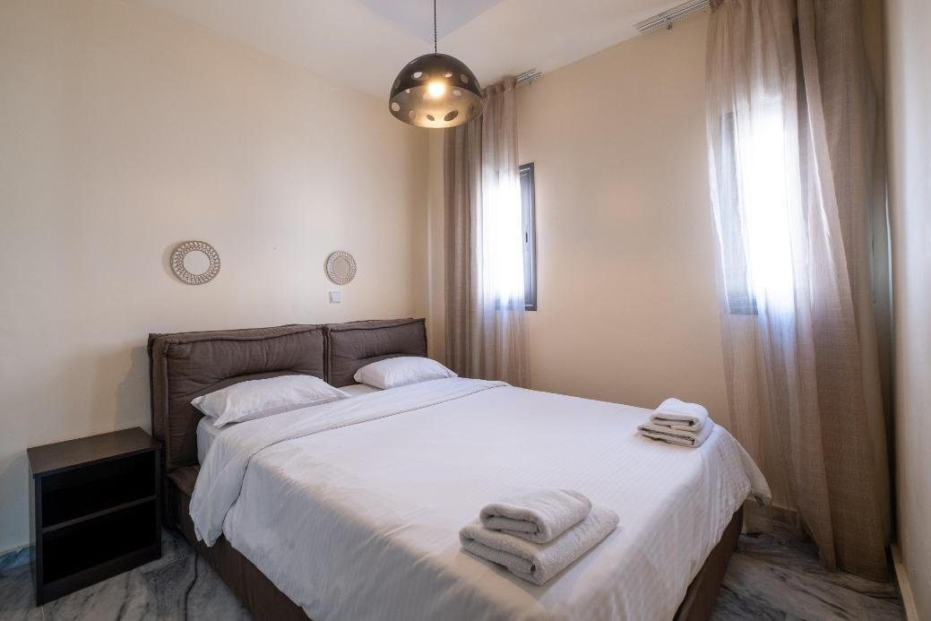 2-bedroom apartment with swimming pool in Latchi, Paphos photo 6