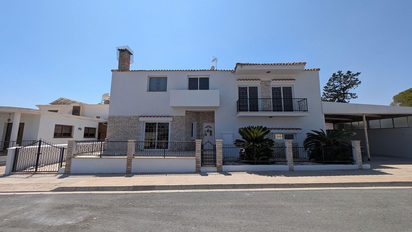 Three-bedroom House in Ormideia, Larnaca photo 2