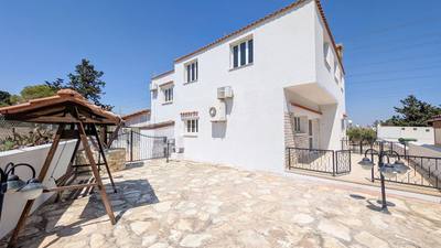 Three-bedroom House in Ormideia, Larnaca thumbnail 6