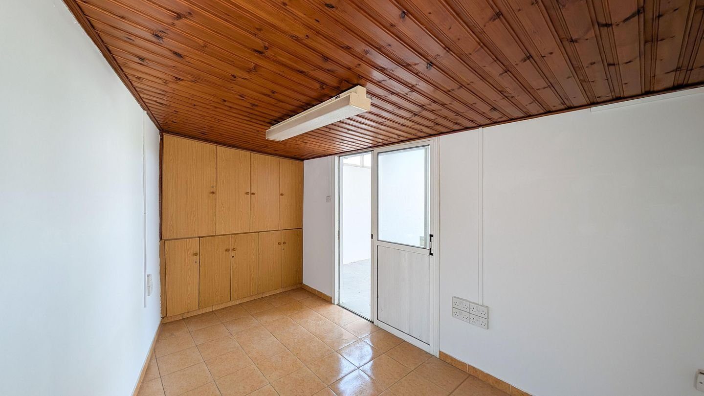 Three-bedroom House in Ormideia, Larnaca photo 17