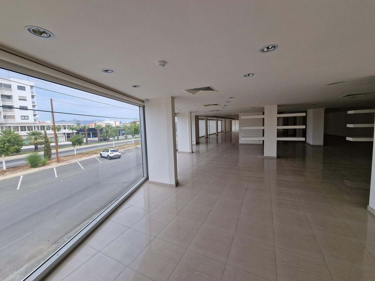 Two Full-Floor Office Spaces in Engomi, Nicosia photo 2