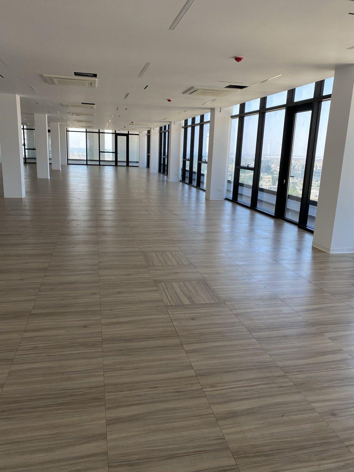 Fifth floor + roof garden of an office building in Agia Fyla, Limassol — photo 2