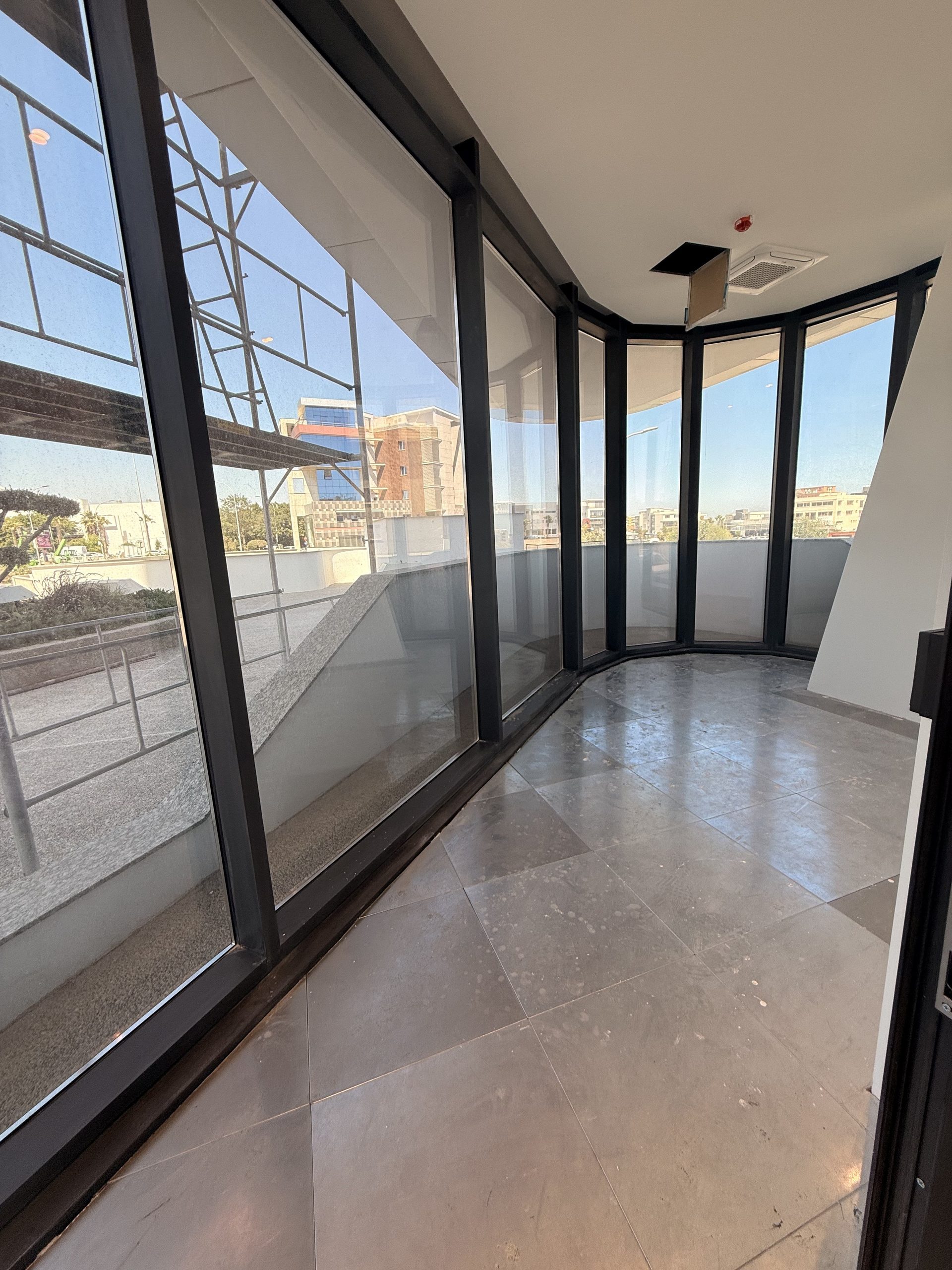 Ground Floor + Mezzanine in Mesa Geitonia, Limassol photo 4