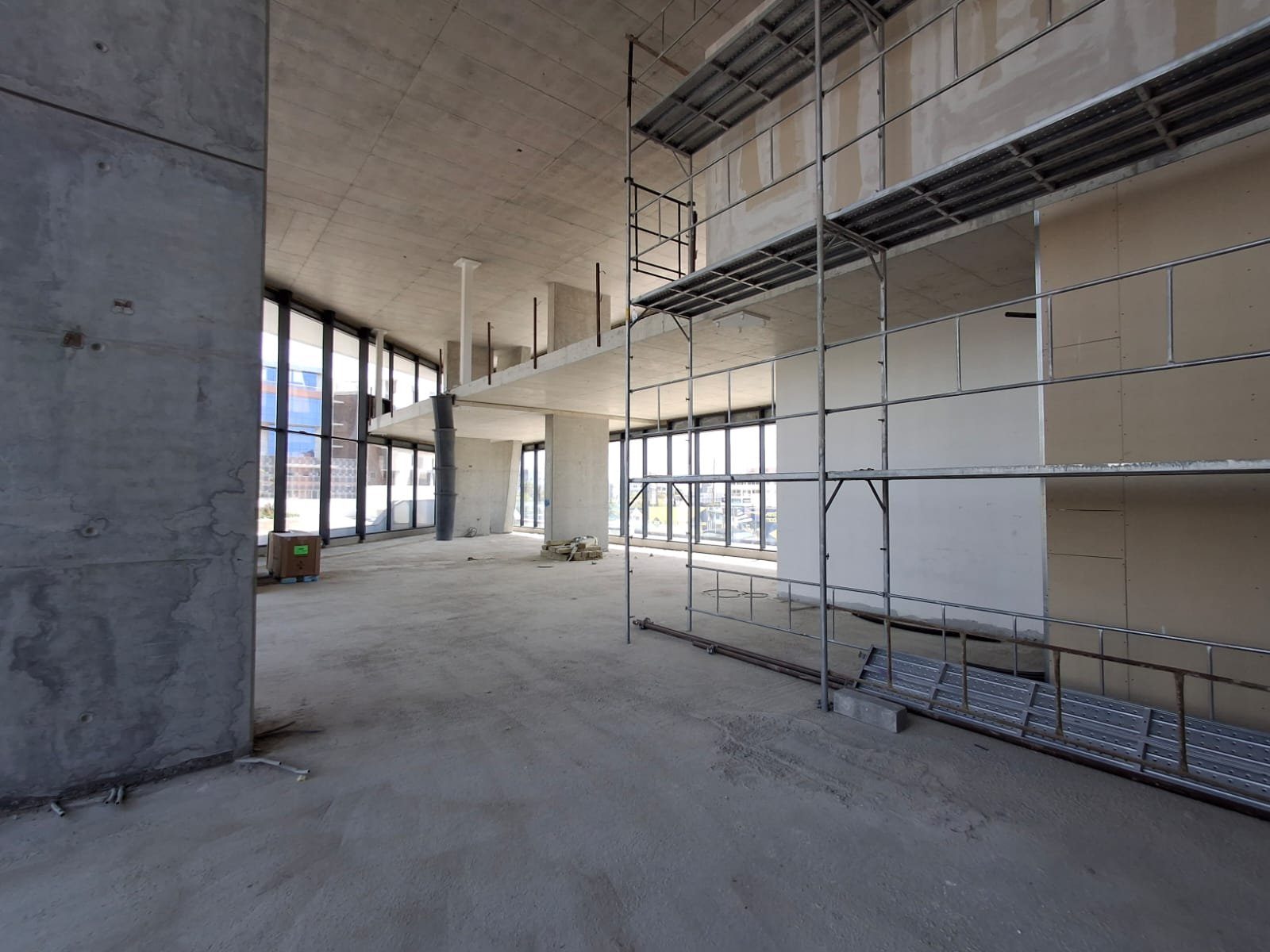 Ground Floor + Mezzanine in Mesa Geitonia, Limassol photo 8