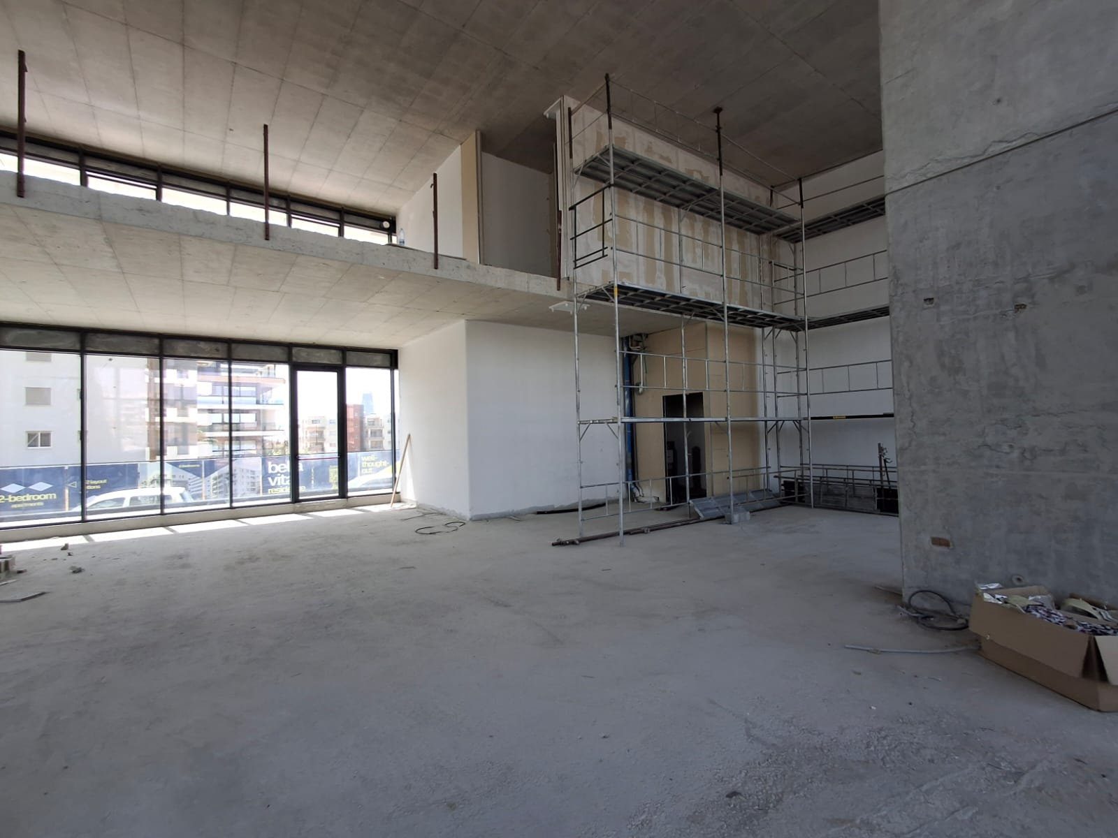 Ground Floor + Mezzanine in Mesa Geitonia, Limassol photo 9