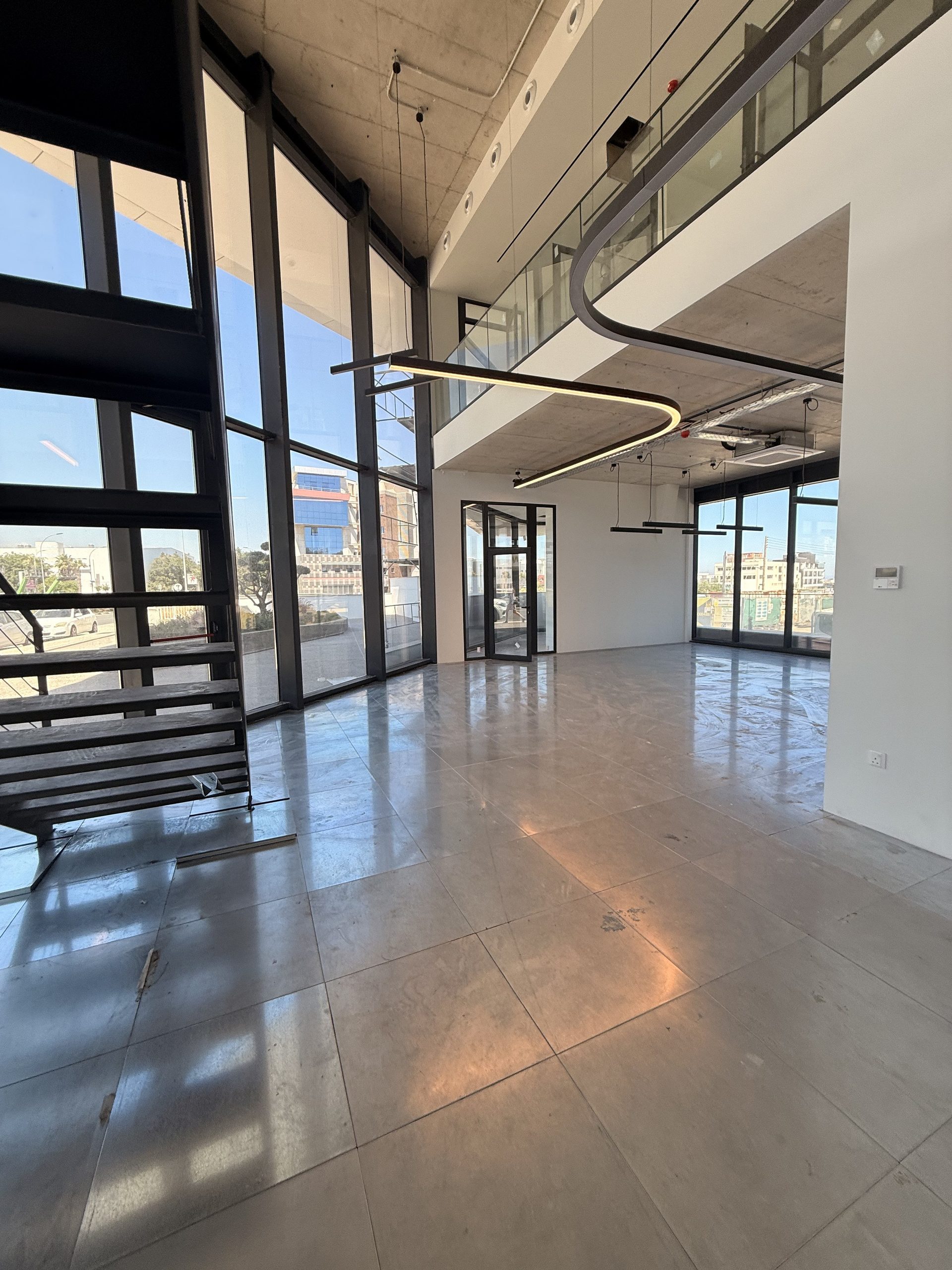 Ground Floor + Mezzanine in Mesa Geitonia, Limassol photo 1
