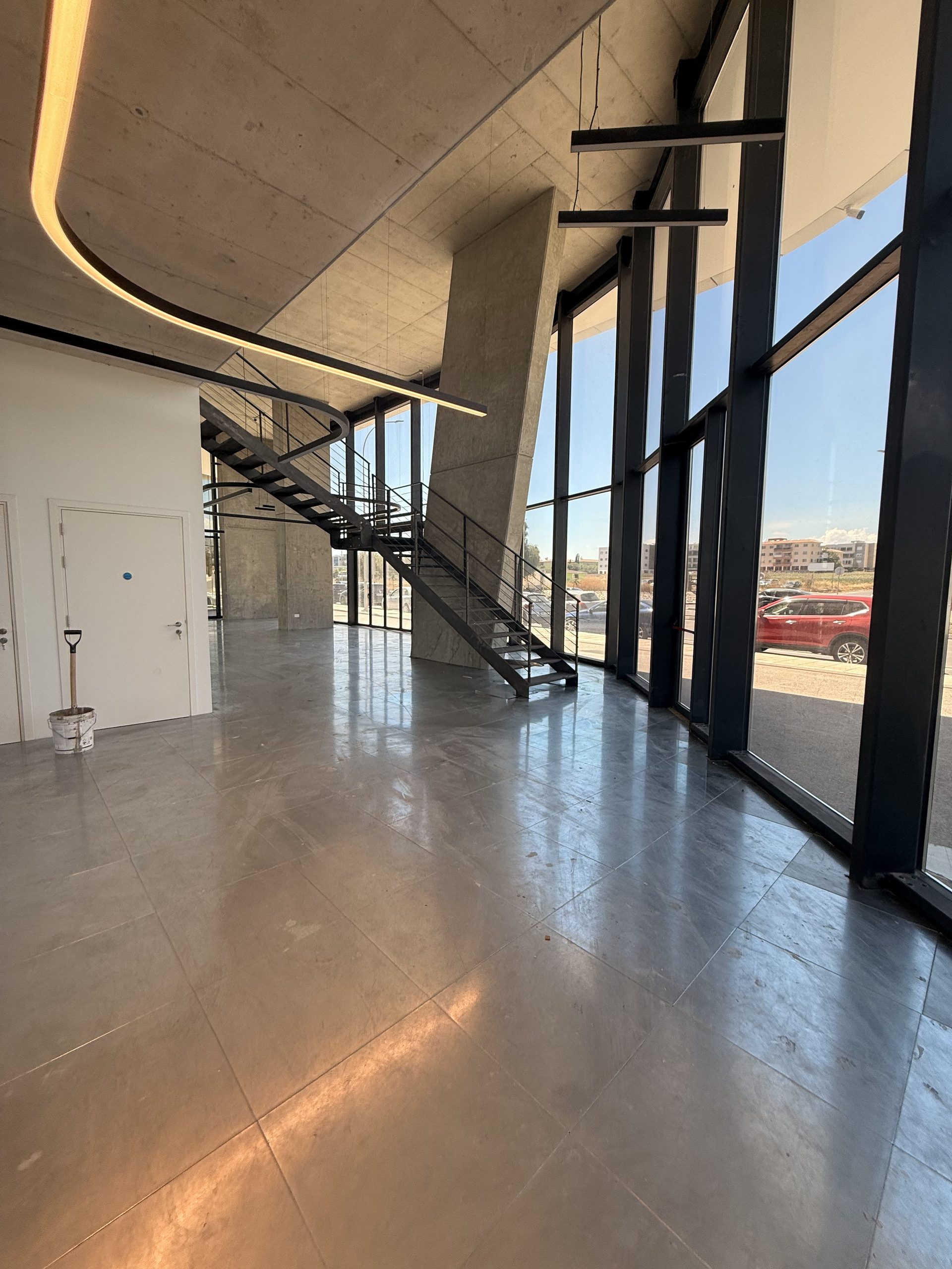 Ground Floor + Mezzanine in Mesa Geitonia, Limassol photo 5